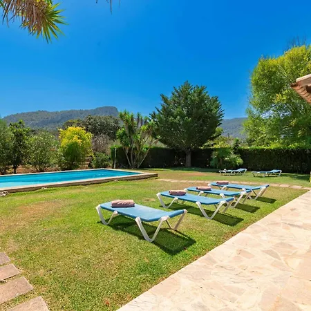 Holiday home Carina *